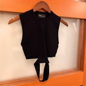 Ten by Babaton Black crop top